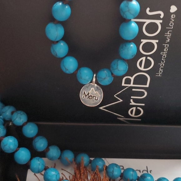 Howlite turquoise Meru meditation beaded necklace - Picture 4 of 7